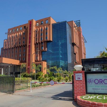 The Orchid Hotel Hinjewadi Pune Bagian luar foto Orchid Hospital
