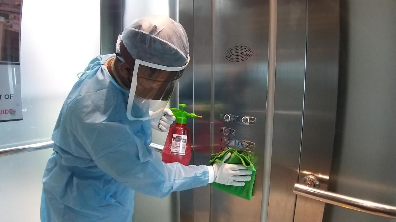 The Orchid Hotel Hinjewadi Pune Bagian luar foto Disinfection of an elevator