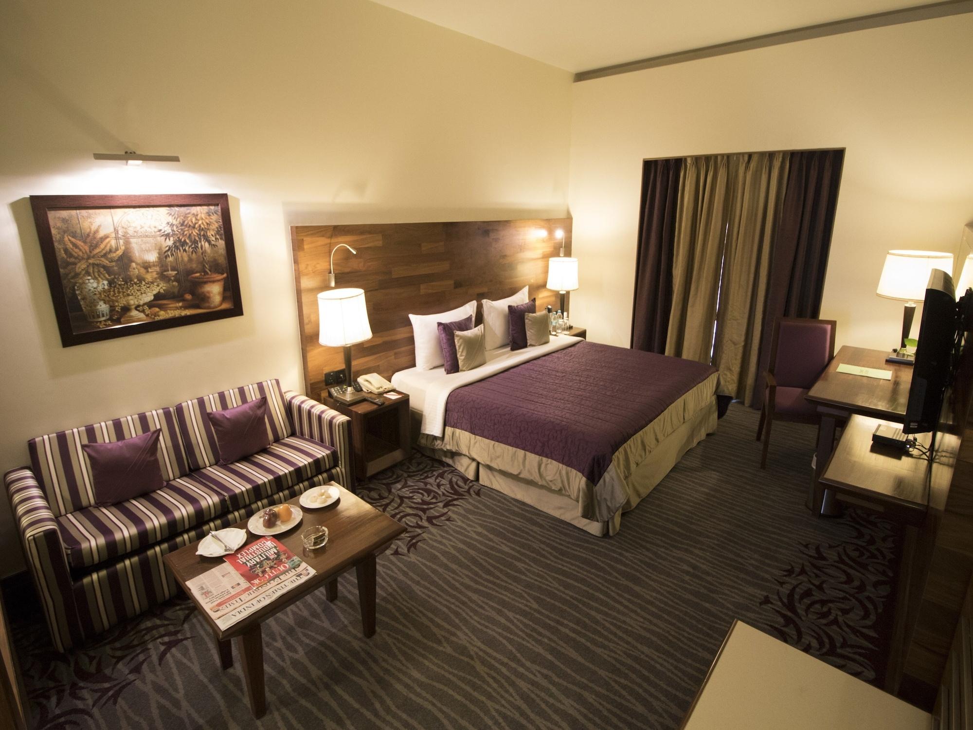 The Orchid Hotel Hinjewadi Pune Bagian luar foto A room at the Taj Bengal