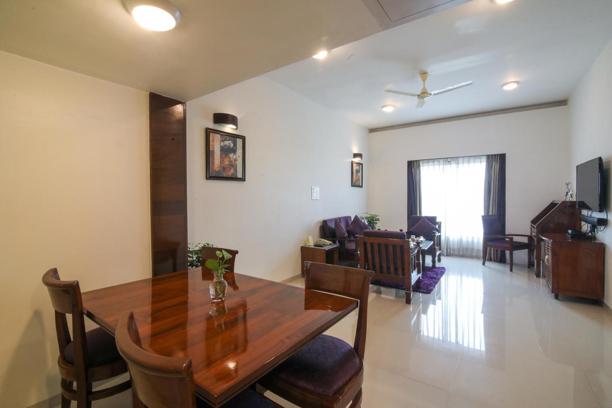 The Orchid Hotel Hinjewadi Pune Bagian luar foto