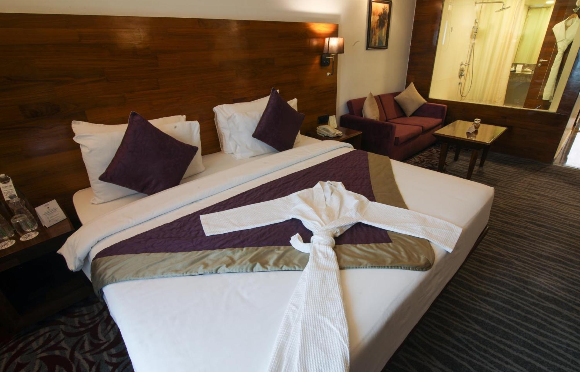 The Orchid Hotel Hinjewadi Pune Bagian luar foto