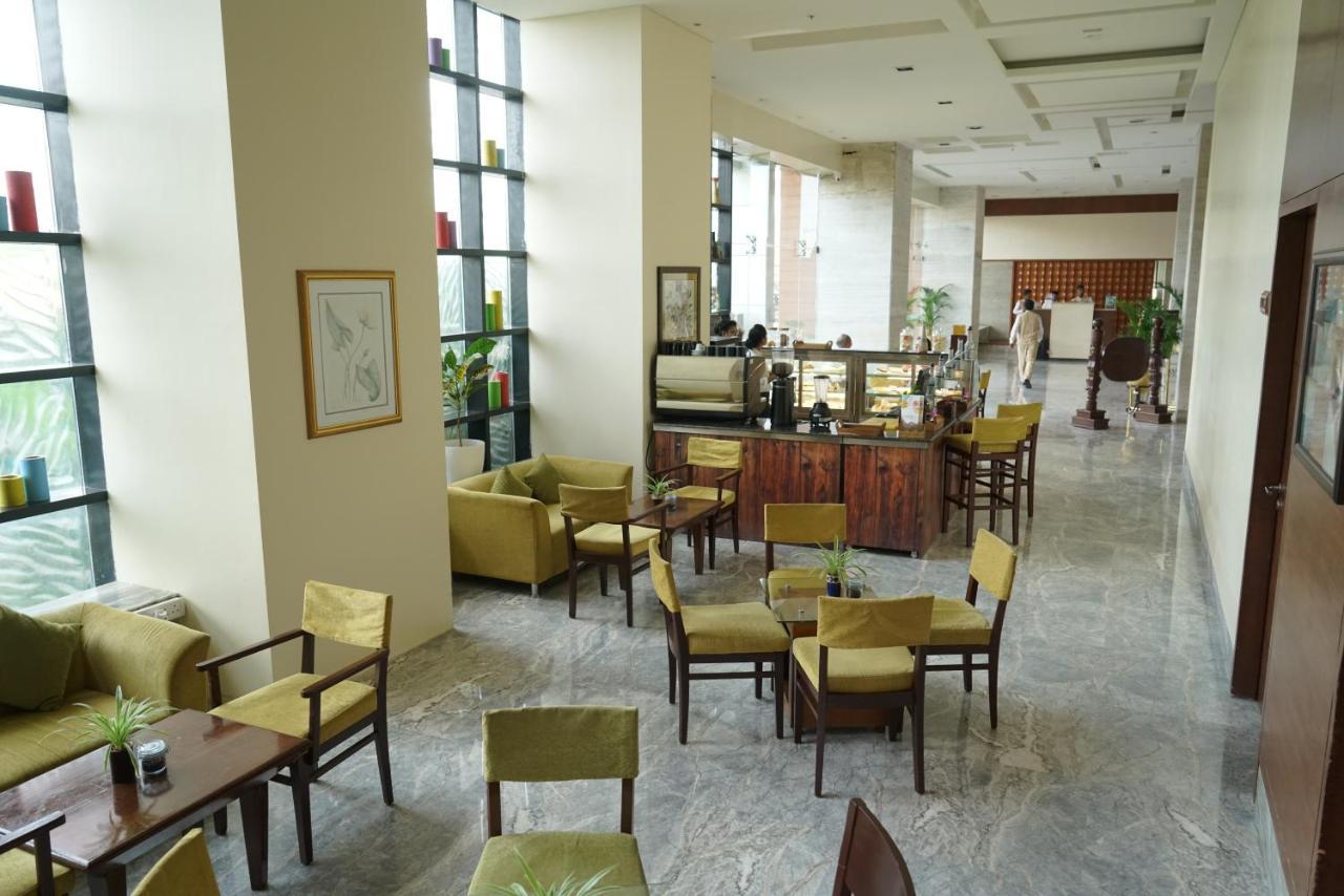 The Orchid Hotel Hinjewadi Pune Bagian luar foto The lobby of the hotel