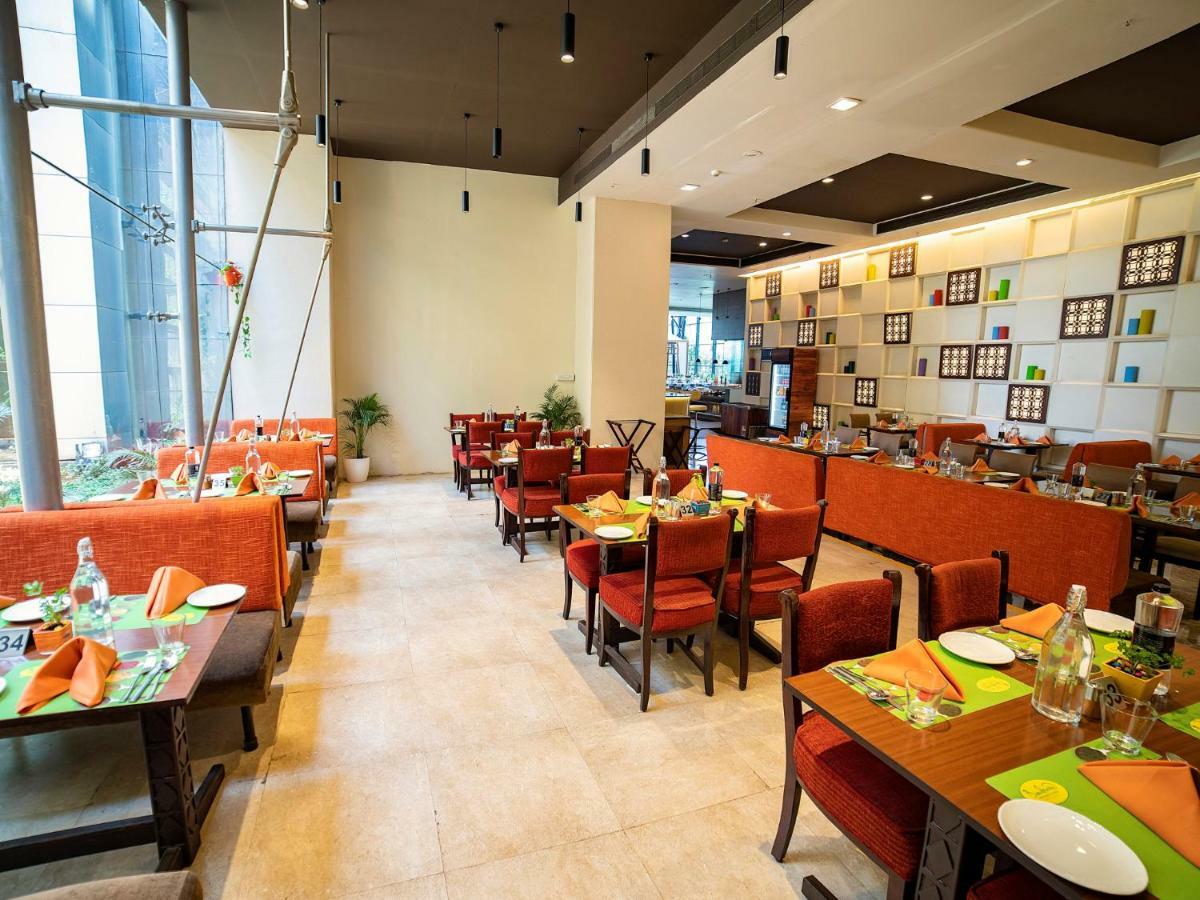 The Orchid Hotel Hinjewadi Pune Bagian luar foto The restaurant