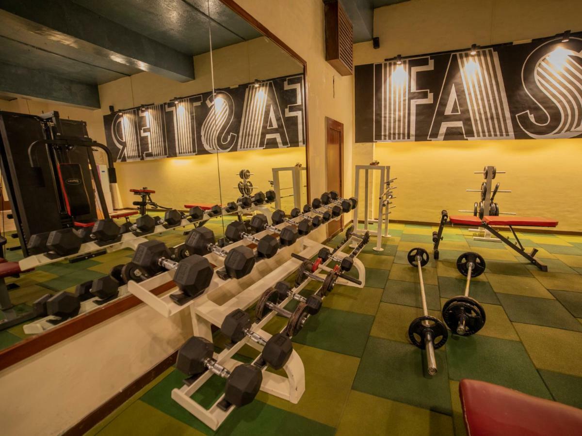 The Orchid Hotel Hinjewadi Pune Bagian luar foto The gym at the hotel