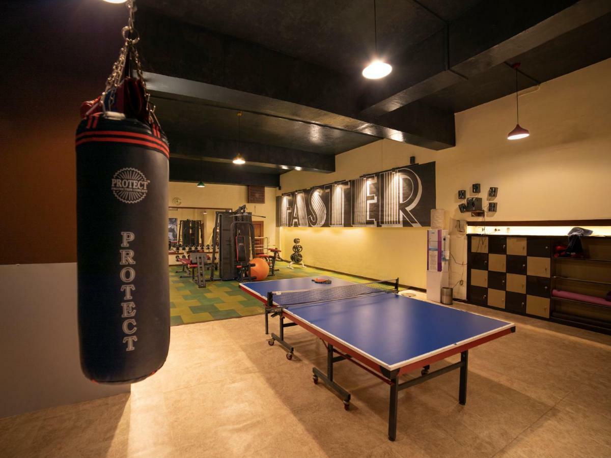 The Orchid Hotel Hinjewadi Pune Bagian luar foto The gym at the hotel